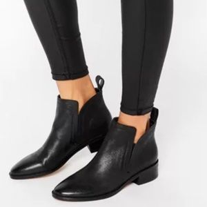 Dolce Vita Tessey Leather Heeled Ankle Boots